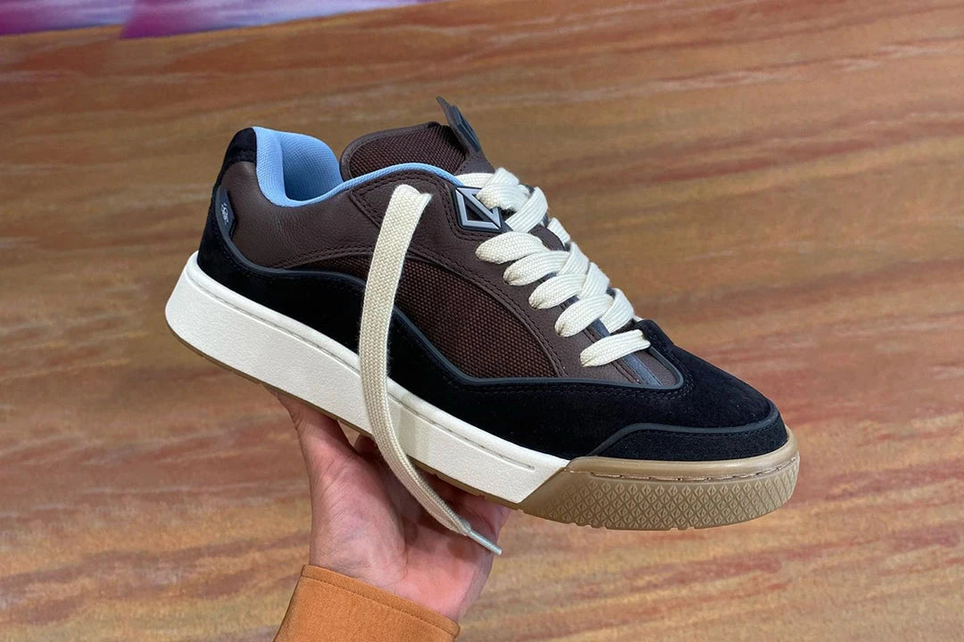 Dior x Travis Scott L'Équilibre Parfait entre Luxe et Streetwear