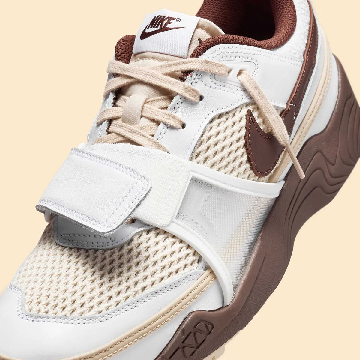 Nike Zoom Field Jaxx Travis Scott Light Chocolate marron blanc crème café