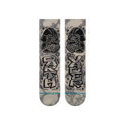 Paire de chaussette gris à motif du célèbre "dark Vador" de la saga "Star Wars", ce dernier est représenté avec des motifs de couleur noire. La paire de chaussette est vue de dessus
