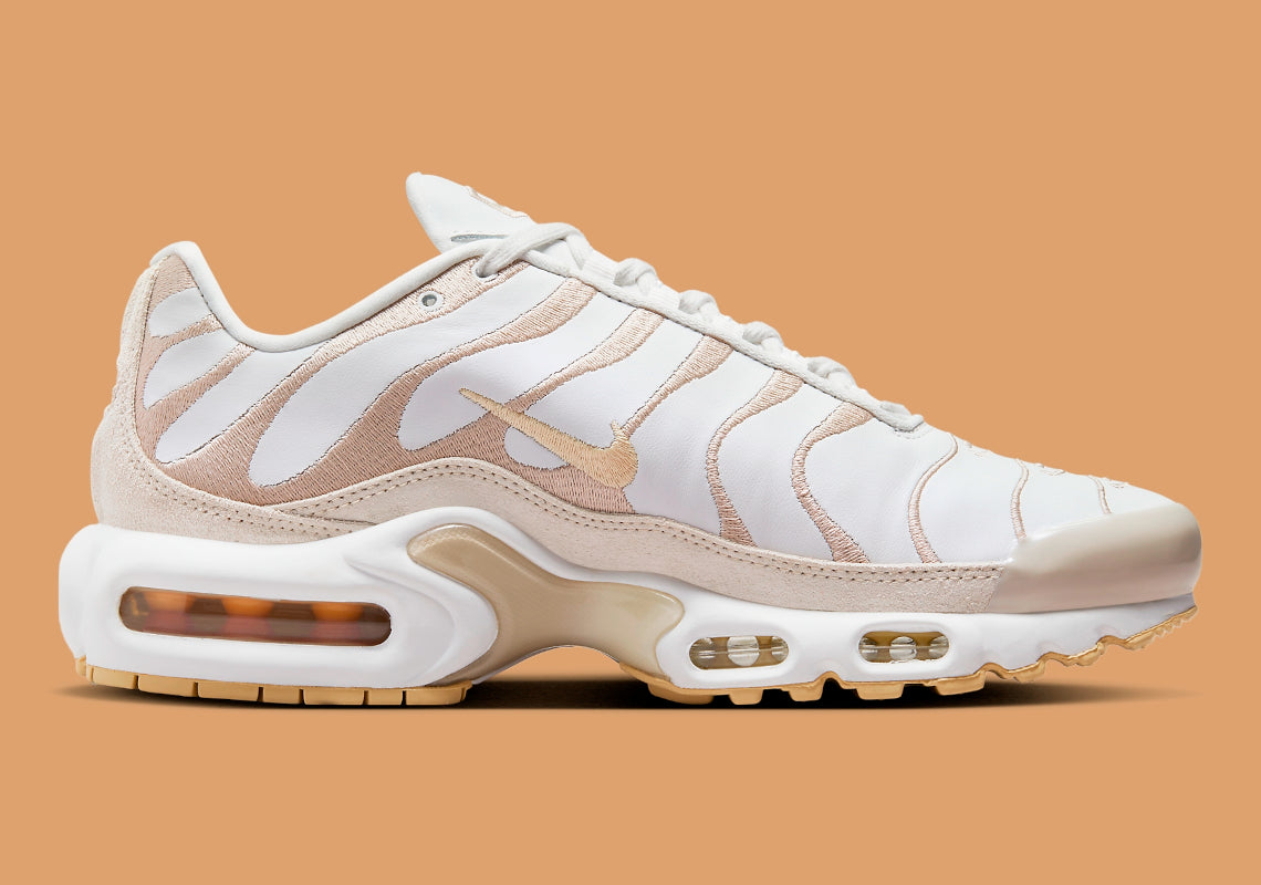 Nike Air Max Plus Premium Pale Vanilla – chaussures lifestyle confortables avec bulles d’air apparentes, vue de face
