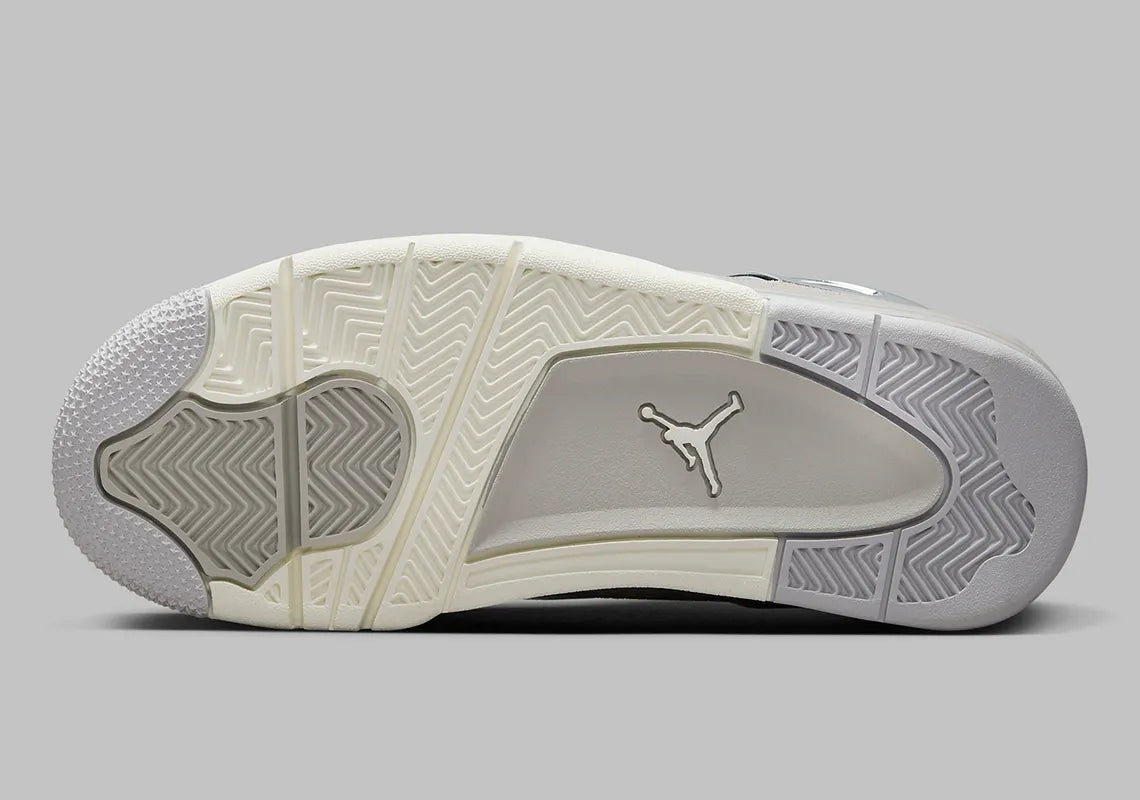 Jordan 4 Retro Frozen Moments