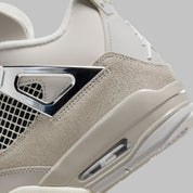 Jordan 4 Retro Frozen Moments