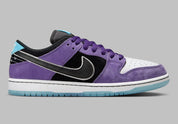 chaussure de ville Nike SB Dunk Low Hayley Wilson  , noir , violet , blanc , bleu , semelle confortable , vue de profil