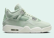 Baskets Air Jordan 4 Retro Seafoam Sail – silhouette légendaire associant héritage basket et modernité, couleur vert clair, vue de face
