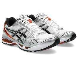 ASICS Gel-Kayano 14 White Piquant Orange – sneaker blanche mesh avec accents orange vif et amorti GEL