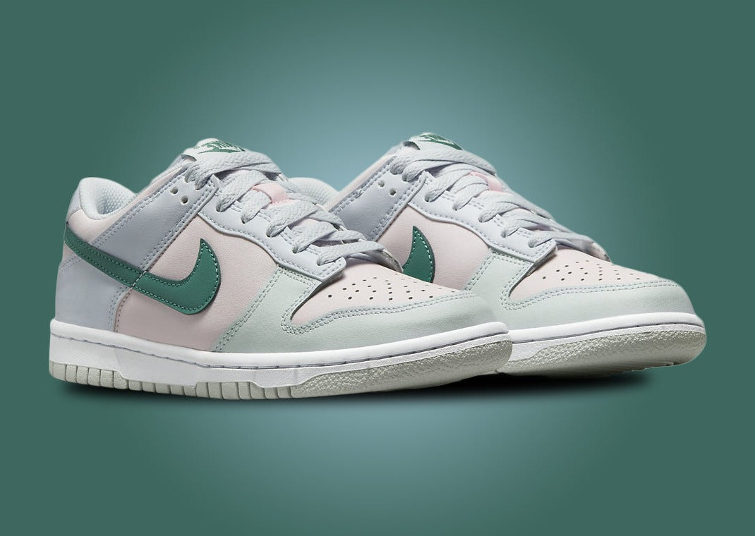 Nike Dunk Low Mineral Teal