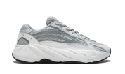 Adidas - Yeezy 700 V2 static
