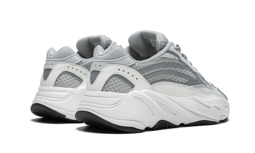Adidas - Yeezy 700 V2 static