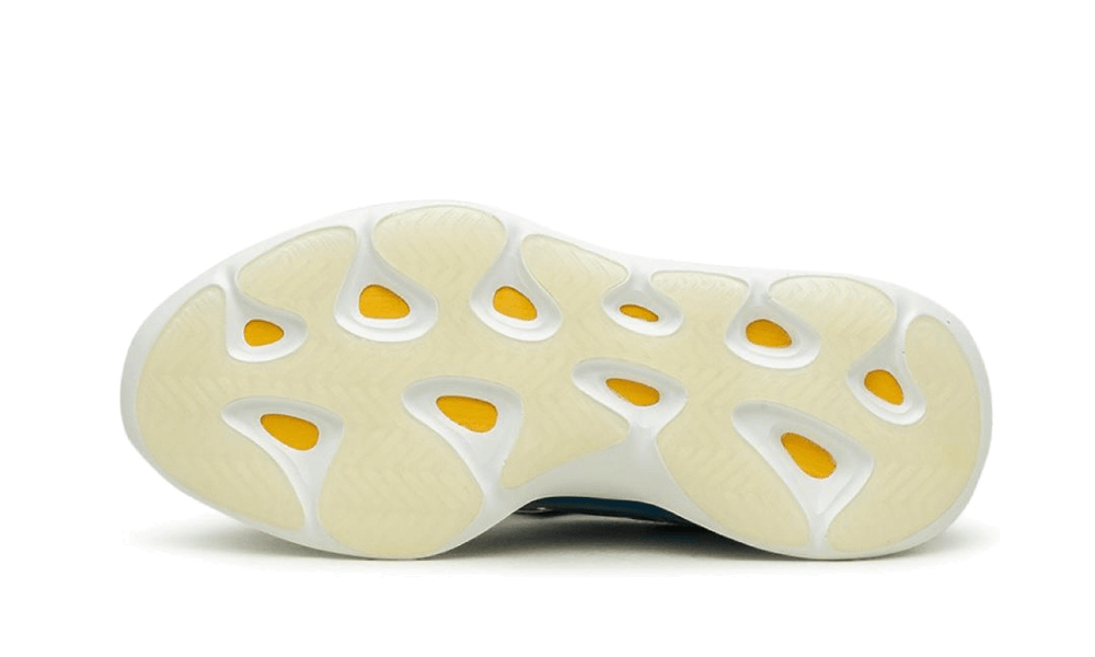 Adidas - Yeezy 700 V3 Safflowe