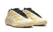 Adidas - Yeezy 700 V3 Safflowe