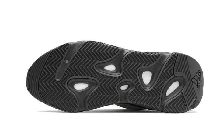 Adidas - Yeezy Boost 700 MNVN Bone