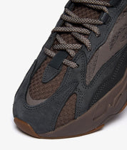 Adidas - Yeezy Boost 700 V2 Mauve