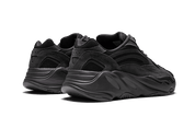Adidas - Yeezy Boost 700 V2 Vanta