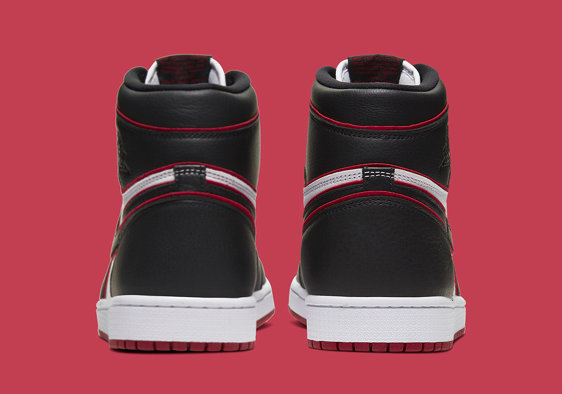 Air Jordan 1 High OG Bloodline