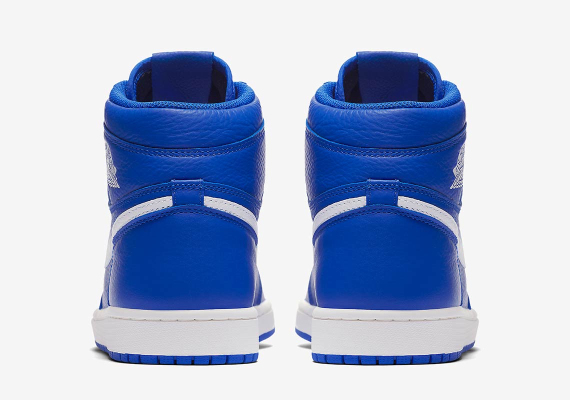 Air Jordan 1 Retro High Hyper Royal