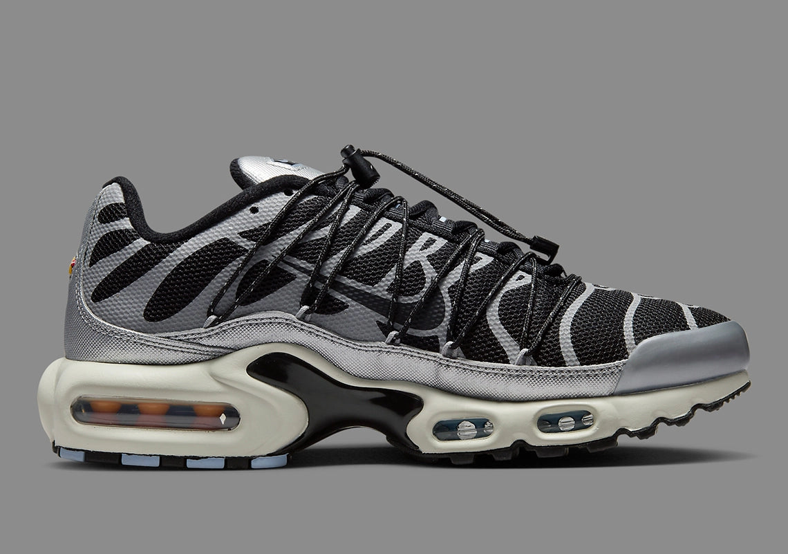 Nike Air Max Plus Lace Toggle Black Silver