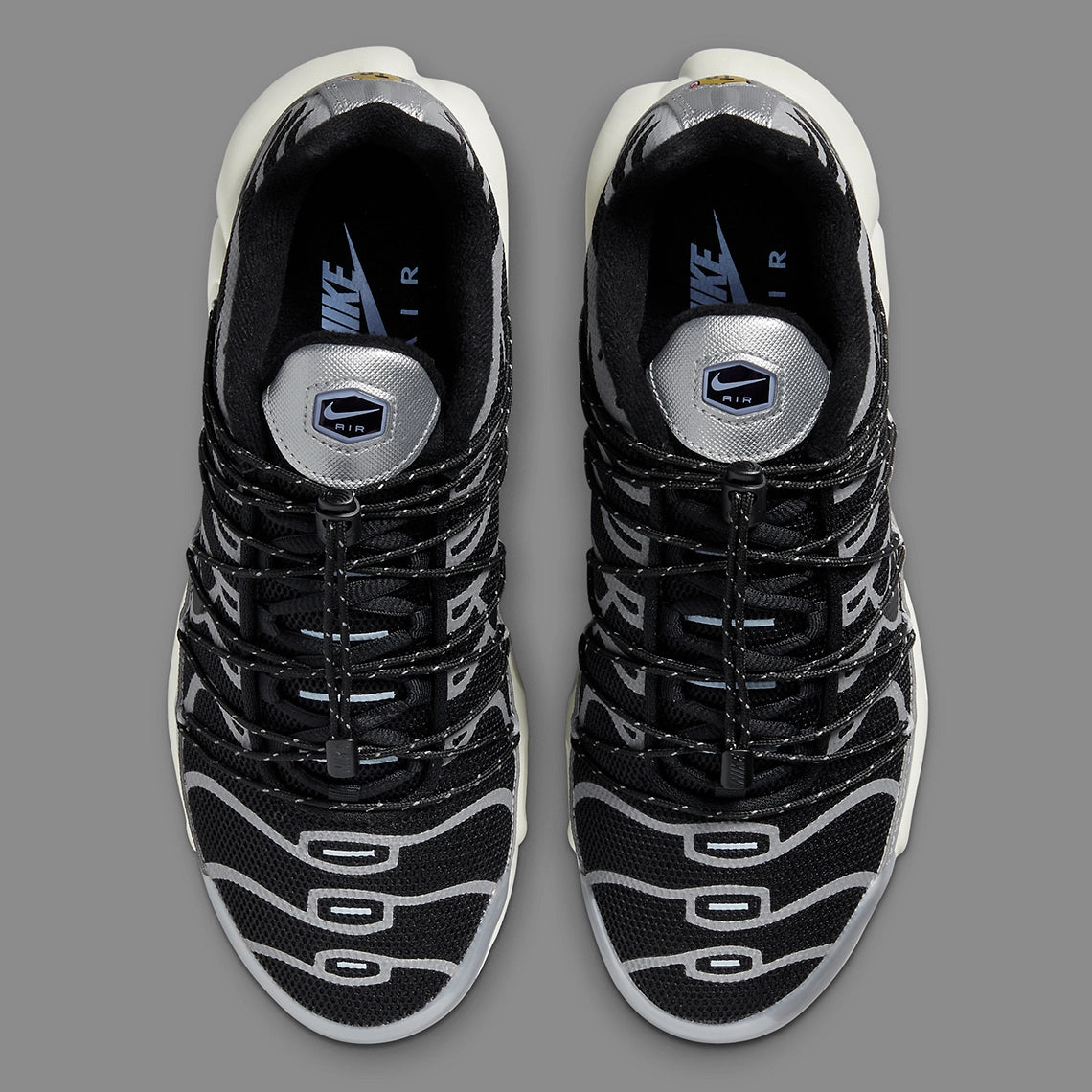 Nike Air Max Plus Lace Toggle Black Silver