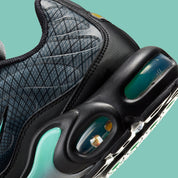 Nike Air Max Plus Spirograph