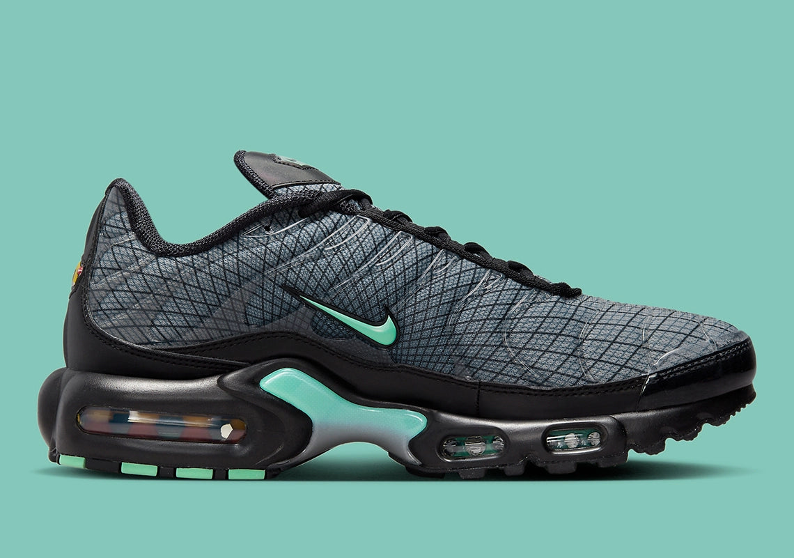 Nike Air Max Plus Spirograph