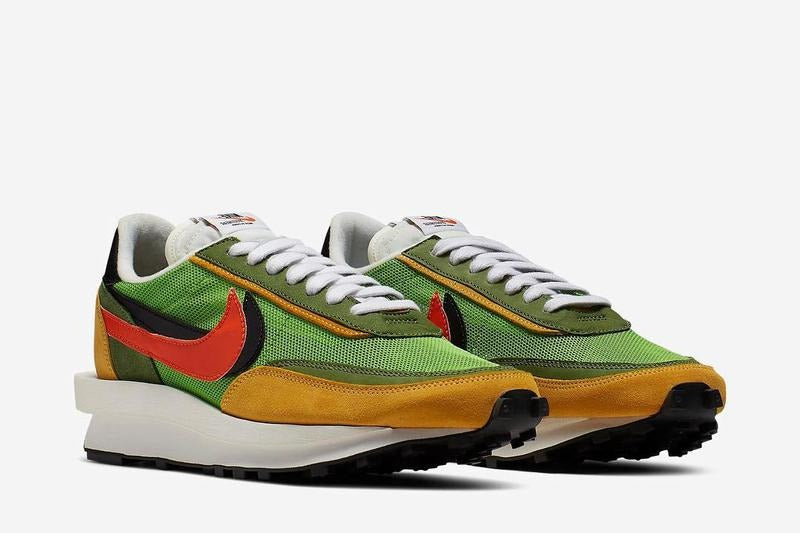 Nike LDWaffle sacai Green Multi – sneaker multicolore verte, jaune et orange avec double Swoosh et semelle empilée , vue de profil