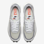 Nike LDWaffle sacai White Grey – sneaker blanche et grise avec double Swoosh et semelle empilée , vue de haut