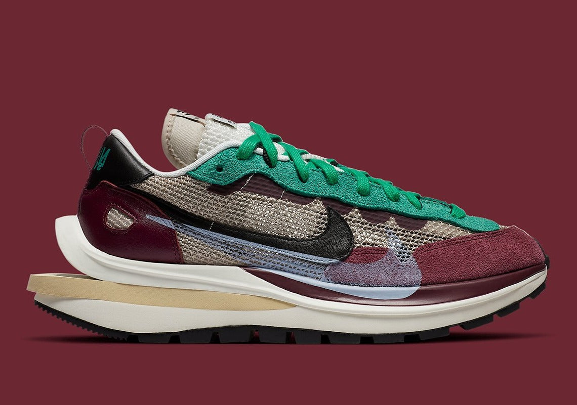 Sneakers Vaporwaffle Sacai Villain Red Neptune Green Nike
