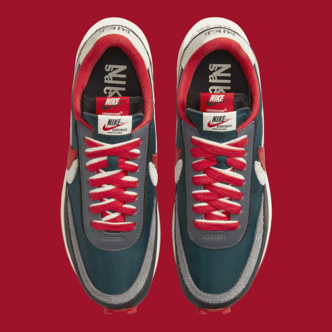 Nike LDWaffle sacai Undercover Midnight Spruce University Red – sneaker verte et rouge avec double Swoosh et semelle empilée, vue de haut