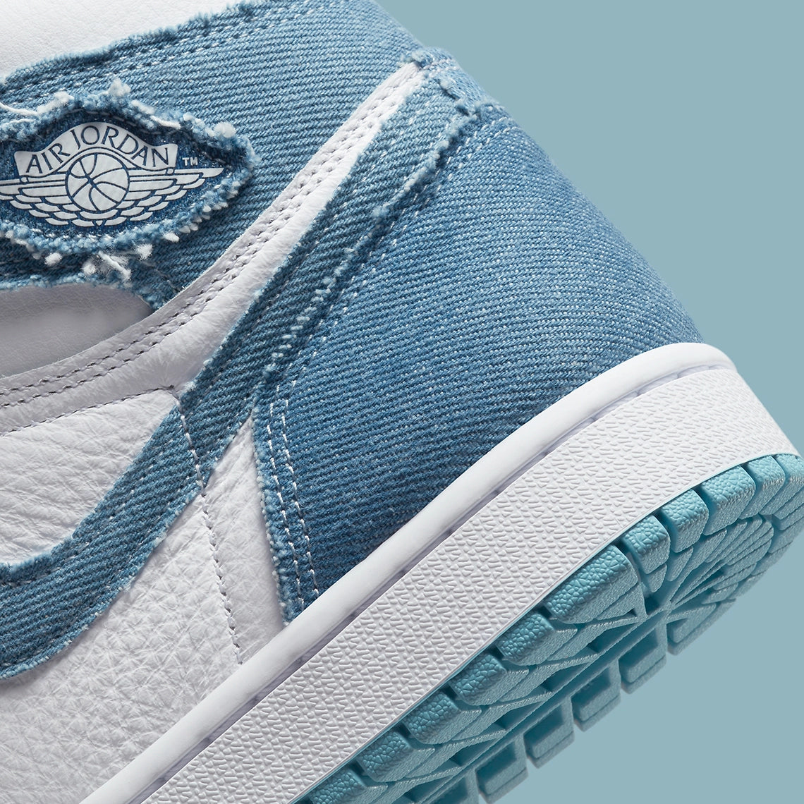 Air Jordan 1 High OG Denim en jean zoom sur la semelle arrière
