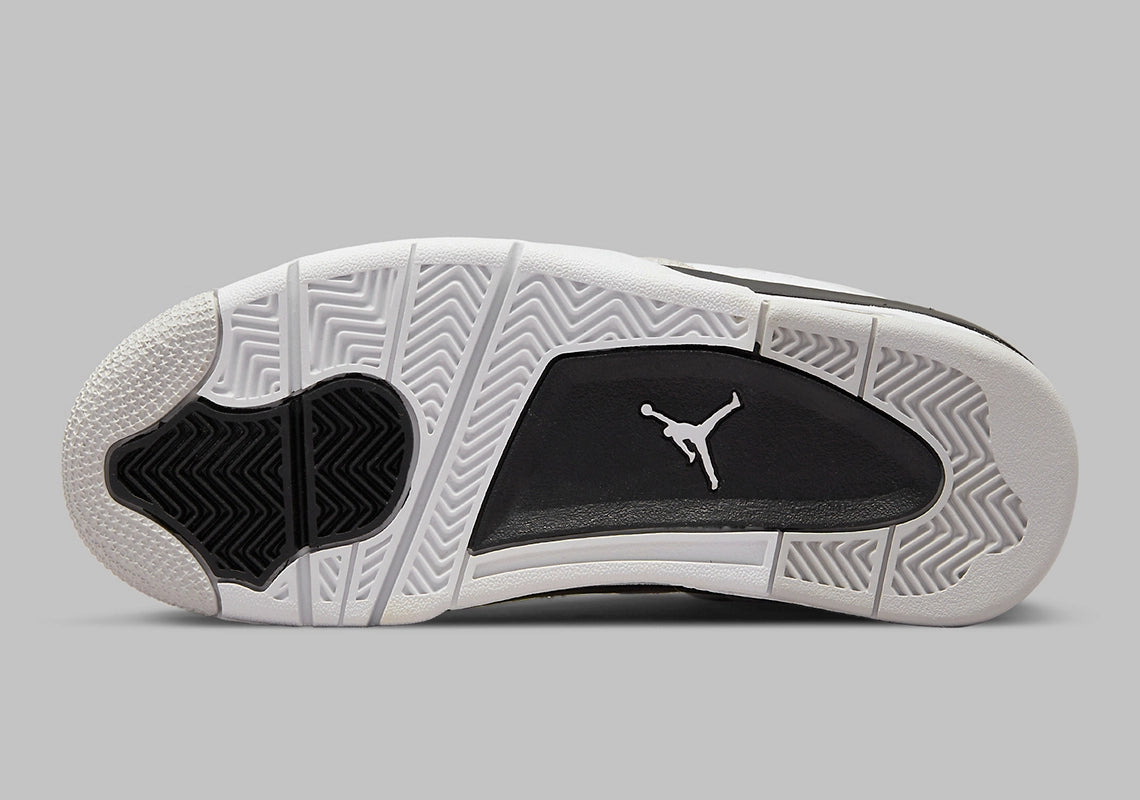 Air Jordan 4 Retro Military Black