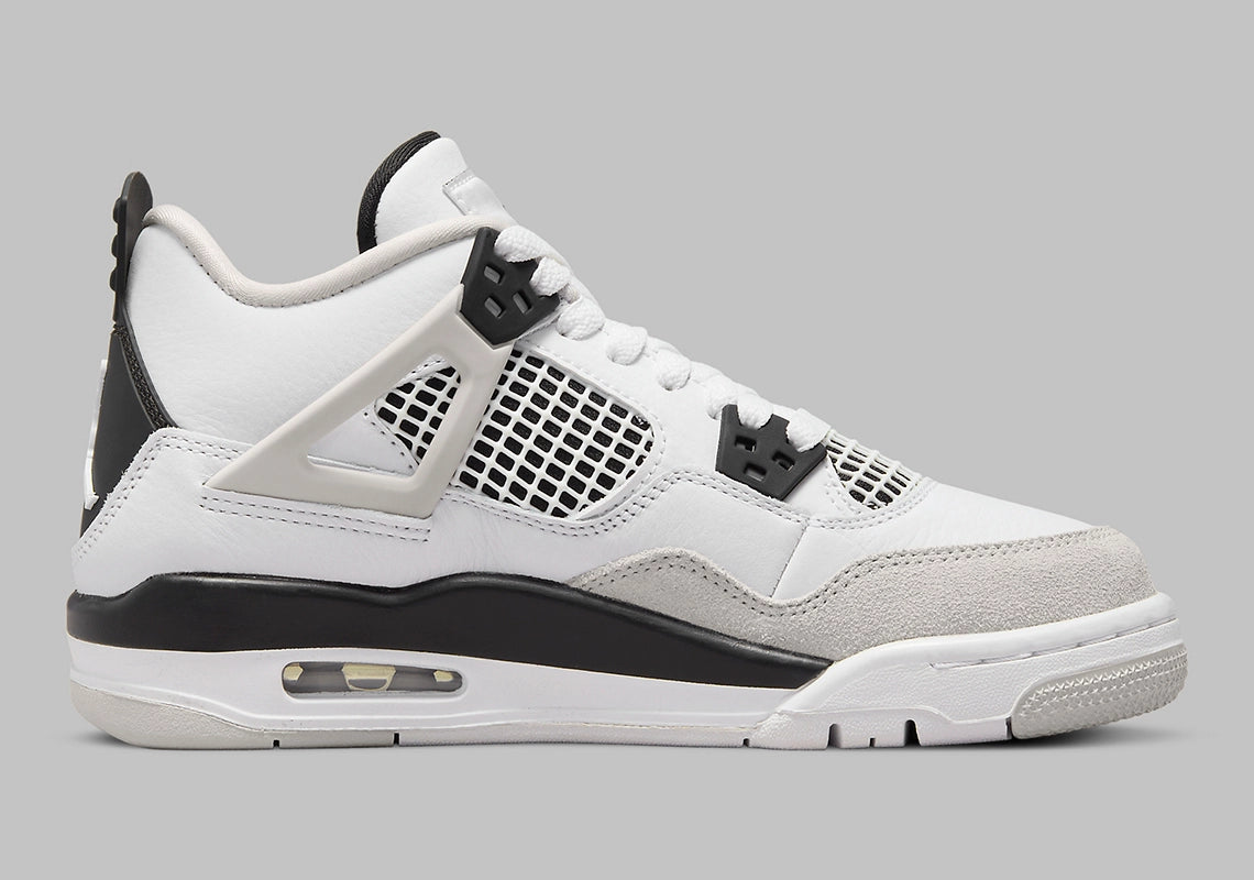 Air Jordan 4 Retro Military Black