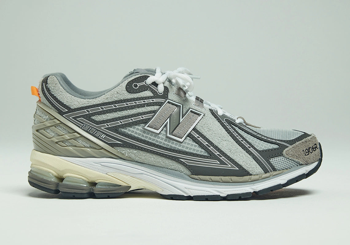 靴 New Balance 1906R N.HOOLYWOOD New Balance 1906R N.Hoolywood x INVINCIBLE Gray Swan – GlobalSneakers