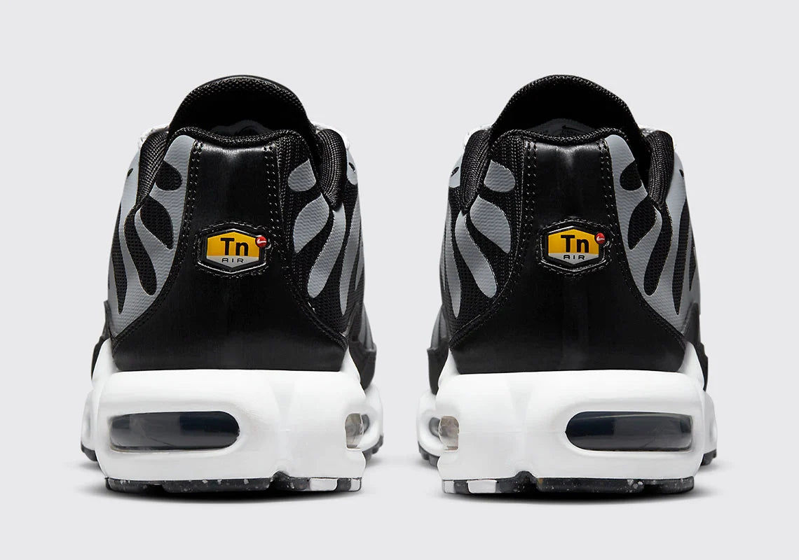 Nike Air Max Plus Grind Dark Smoke Gray
