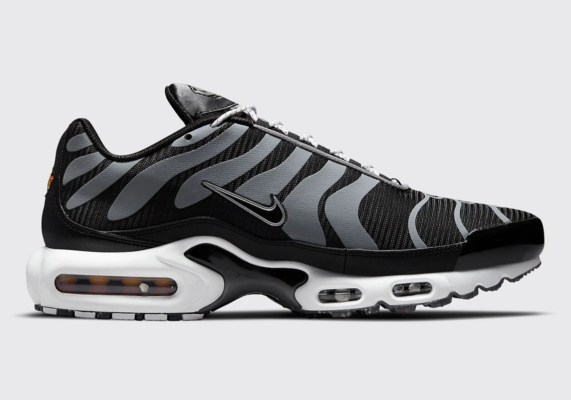 Nike Air Max Plus Grind Dark Smoke Gray