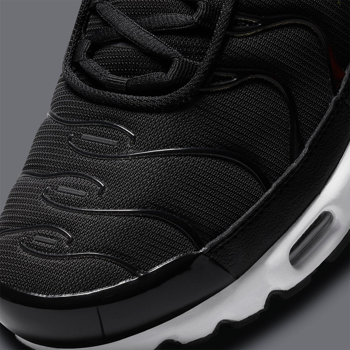 Nike Air Max Plus Black Volt Just Do It