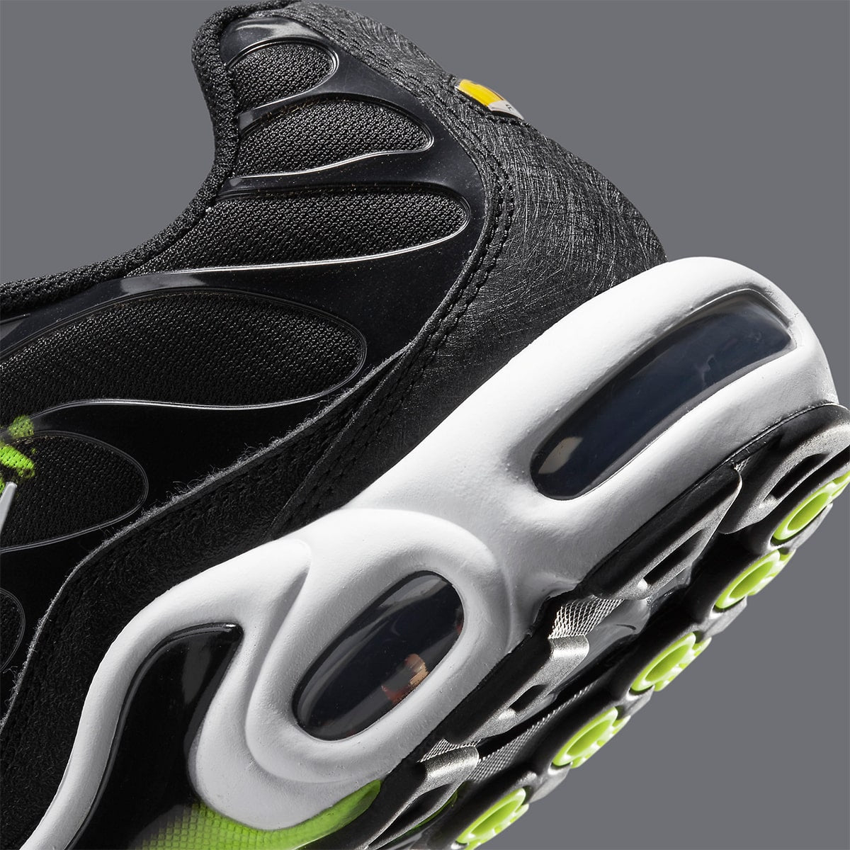 Nike Air Max Plus Black Volt Just Do It