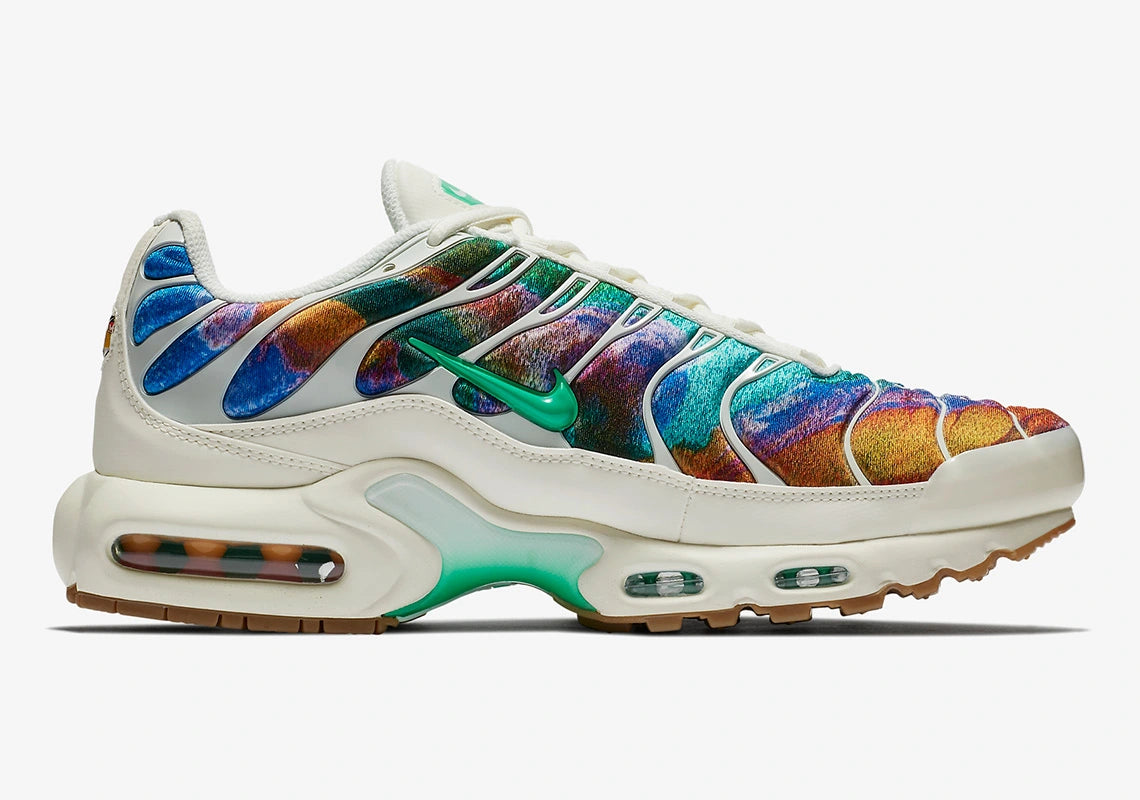 Nike Air Max Plus Alternate Galaxy