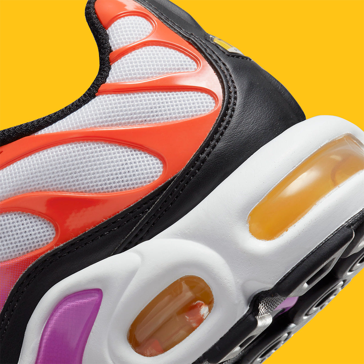 Nike Air Max Plus White Red Magenta