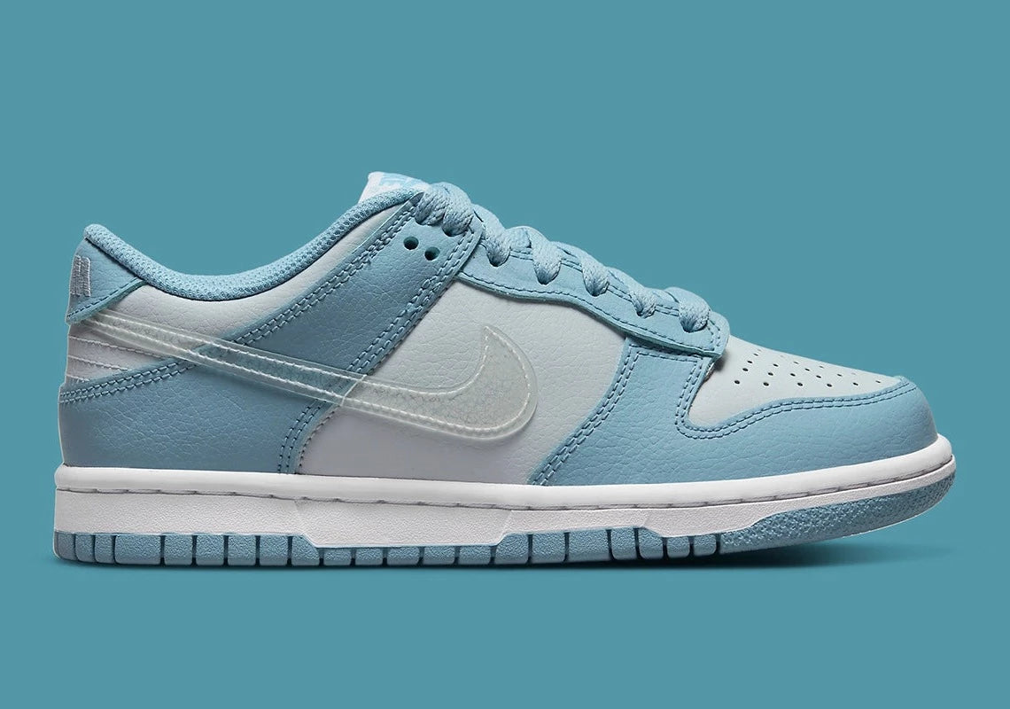 Nike bleu clair sales