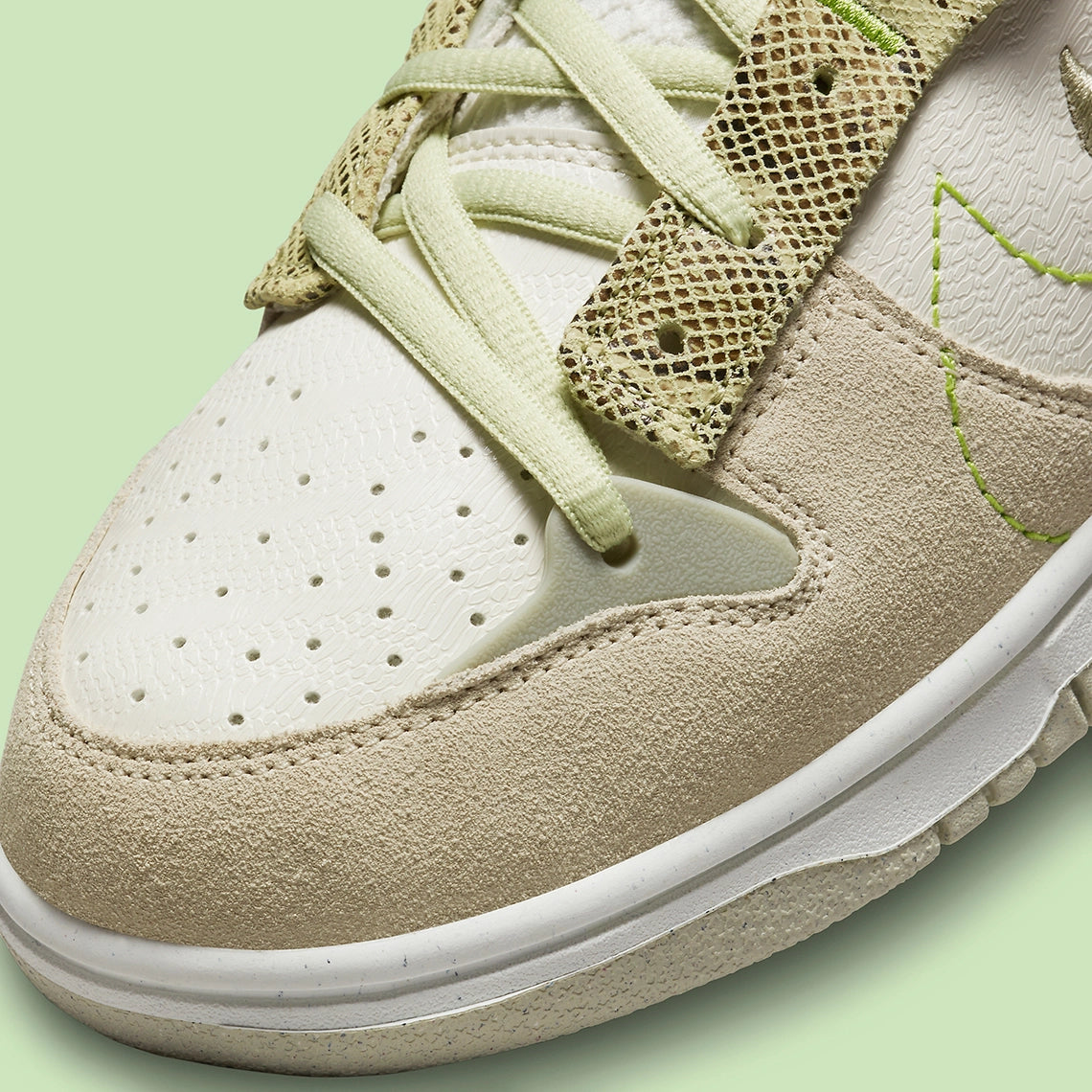 Nike Dunk Low Disrupt 2 Green Snake