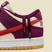 Nike SB Dunk Low Skate Like a Girl