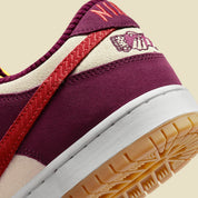 Nike SB Dunk Low Skate Like a Girl