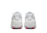 Nike Cryoshot Tiempo R10 Jacquemus en cuir premium avec semelle Cryoshot futuriste et design inspiré du football vintage haut de gamme.