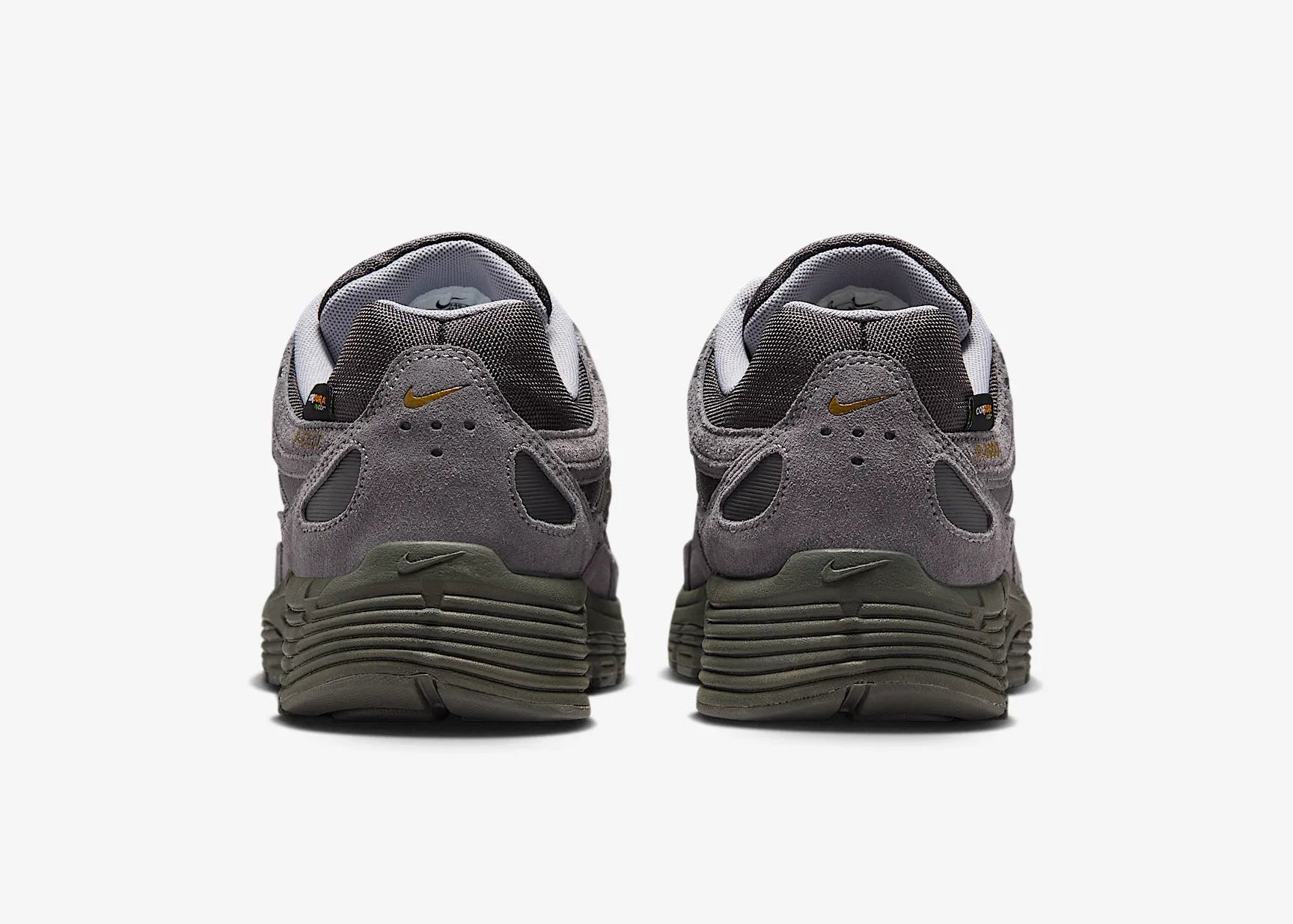 Nike P-6000 Premium Cordura Medium Ash Golden Hops en tons gris et brun, avec empeigne en cuir, daim et CORDURA® et semelle en mousse vue de derrière. 