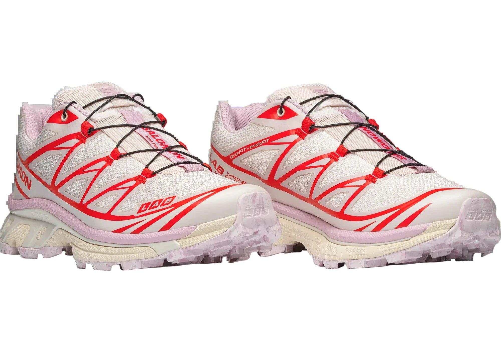 Salomon XT-6 Nostalgia avec tige en mesh respirant, renforts synthétiques thermocollés, technologies Quicklace, SensiFit, EnergyCell et semelle Contagrip au design technique.