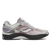 Saucony ProGrid Omni 9 Red Fade en mesh technique avec dégradé rouge, amorti ProGrid et design rétro-running inspiré des années 2000.