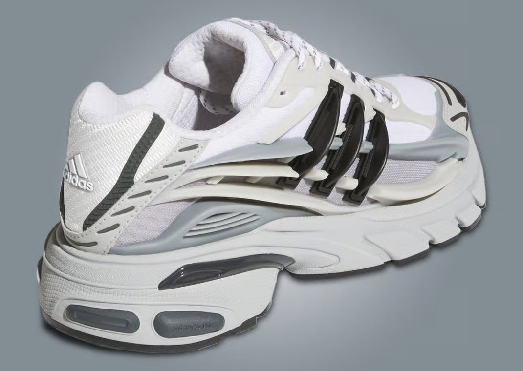 Sneakers adidas Adistar Jellyfish Pharrell Williams en Solid Grey et Black avec mesh respirant et amorti Adistar réactif.