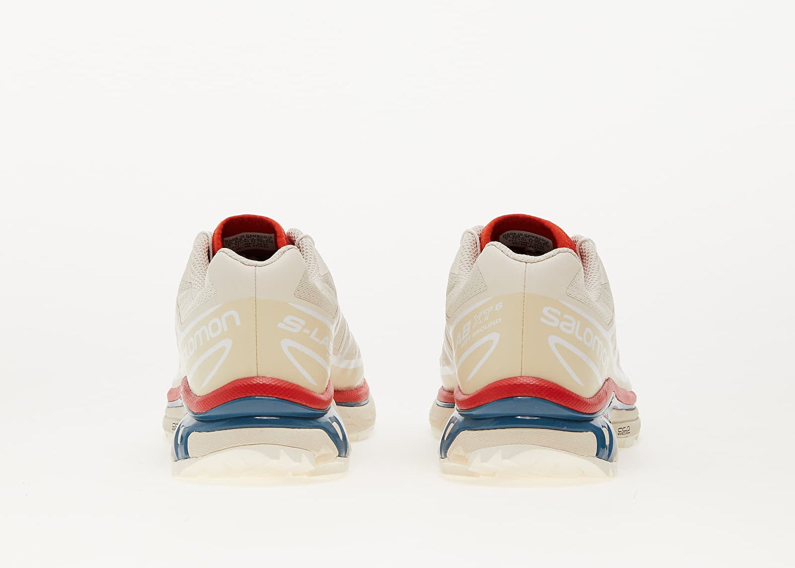 Salomon XT-6 Almond Milk en mesh crème avec système Quicklace, amorti EnergyCell et semelle Contagrip adaptée aux terrains variés.