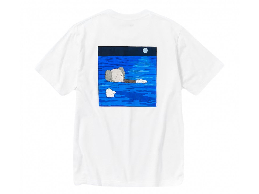 Tee-shirt UNIQLO x KAWS Blue – t-shirt blanc en coton avec imprimé graphique bleu signé KAWS, vue de dos 