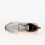 Sneaker ASICS GT-2160 Wood Wood en mesh technique et matériaux premium avec amorti GEL et design rétro-running minimaliste.