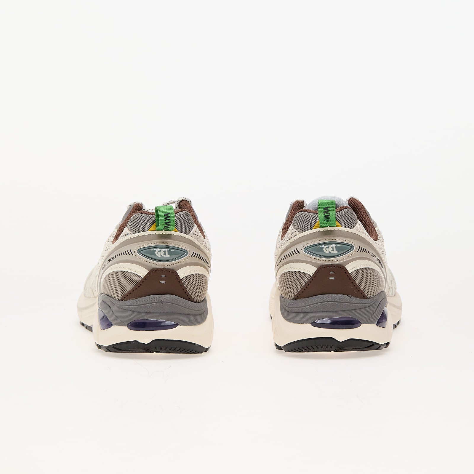 Sneaker ASICS GT-2160 Wood Wood en mesh technique et matériaux premium avec amorti GEL et design rétro-running minimaliste.